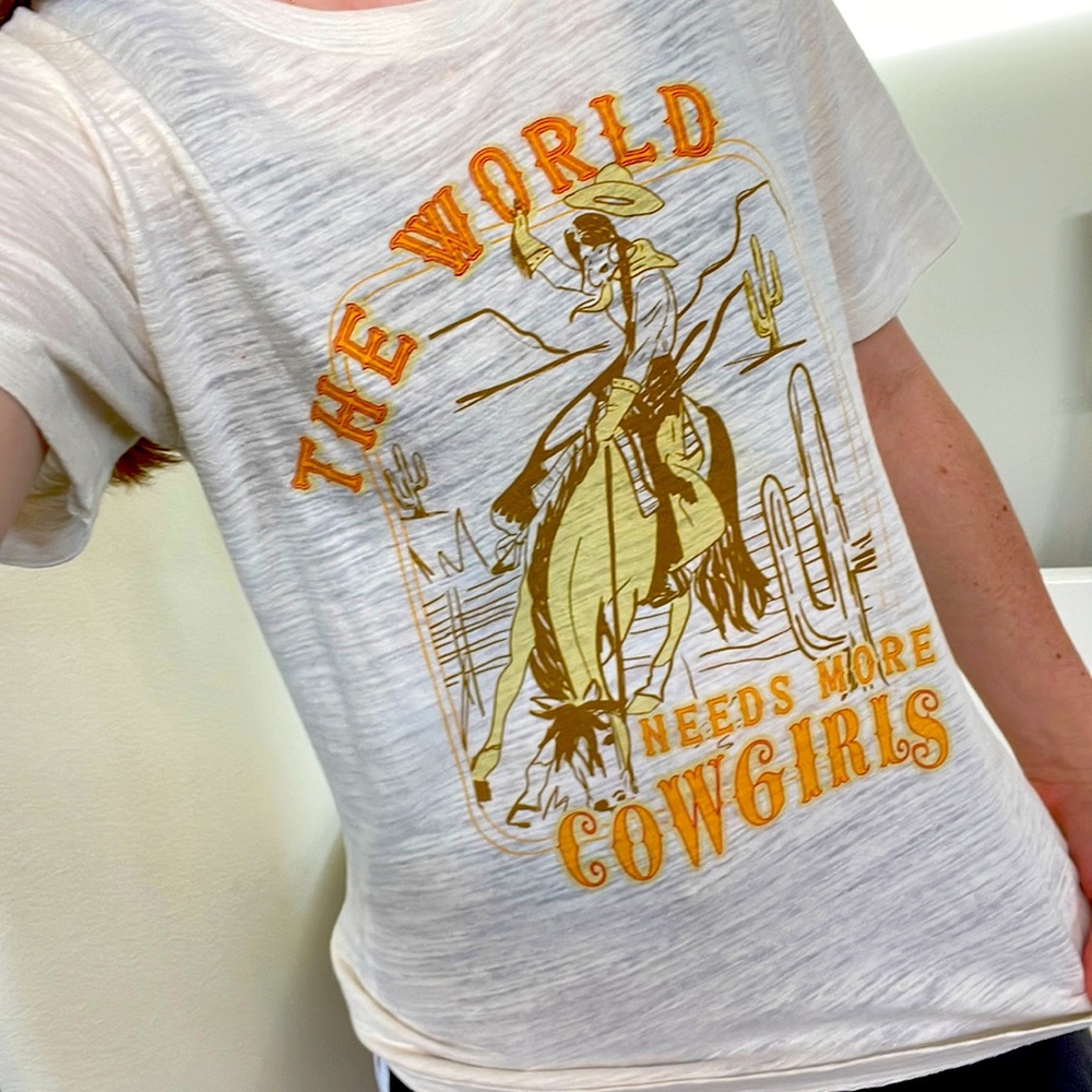 Rodeo Quincy t-shirt. The world needs more cowgirls. Size medium!